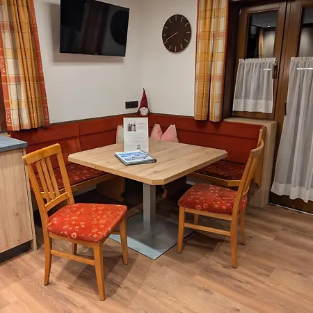 Apartamento Annelies Tux