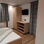 Annelies Apartment